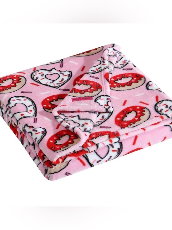 Betsey Johnson Other - Betsey Johnson Hearts & Doughnuts Blanket (new in plastic)